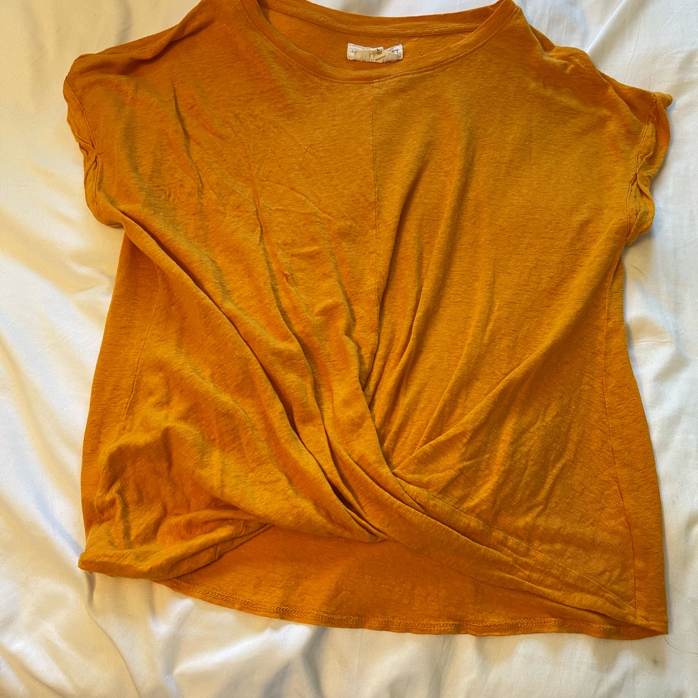 Orange cropped tshirt